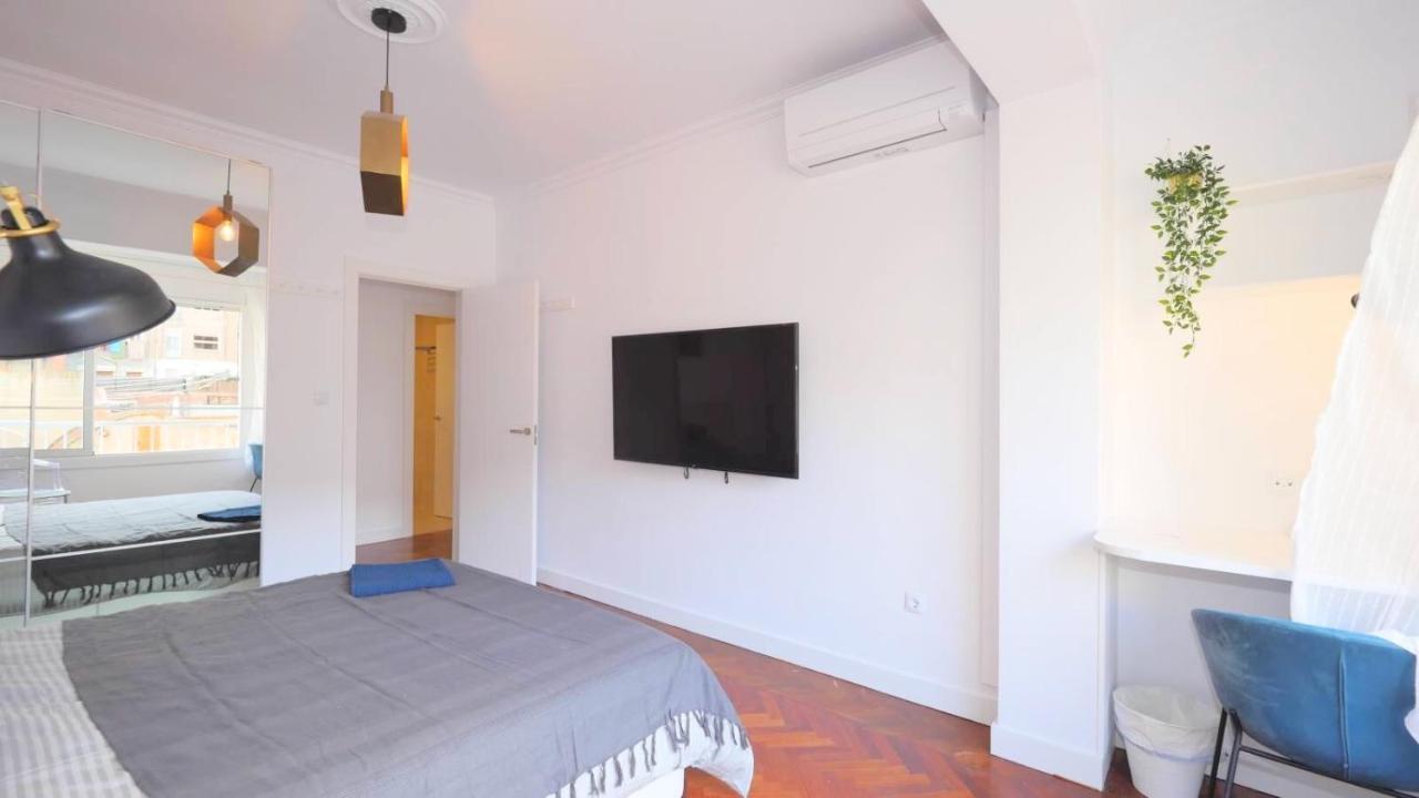 برشلونة Eixample Apartments - Maca 6 المظهر الخارجي الصورة